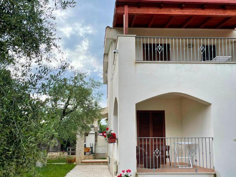 Bed and Breakfast Borgo Cerasa Вьесте Экстерьер фото