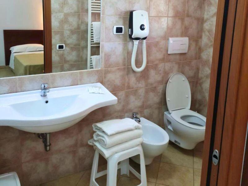 Bed and Breakfast Borgo Cerasa Вьесте Экстерьер фото